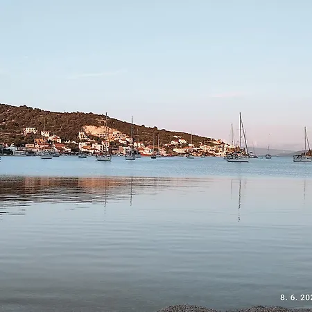 Rudic * Vinišće