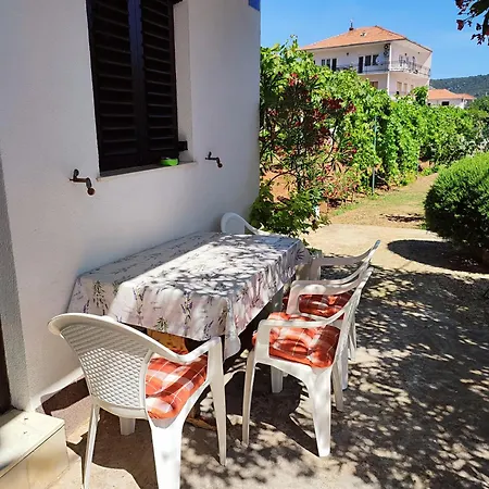 Rudic شقة Vinišće